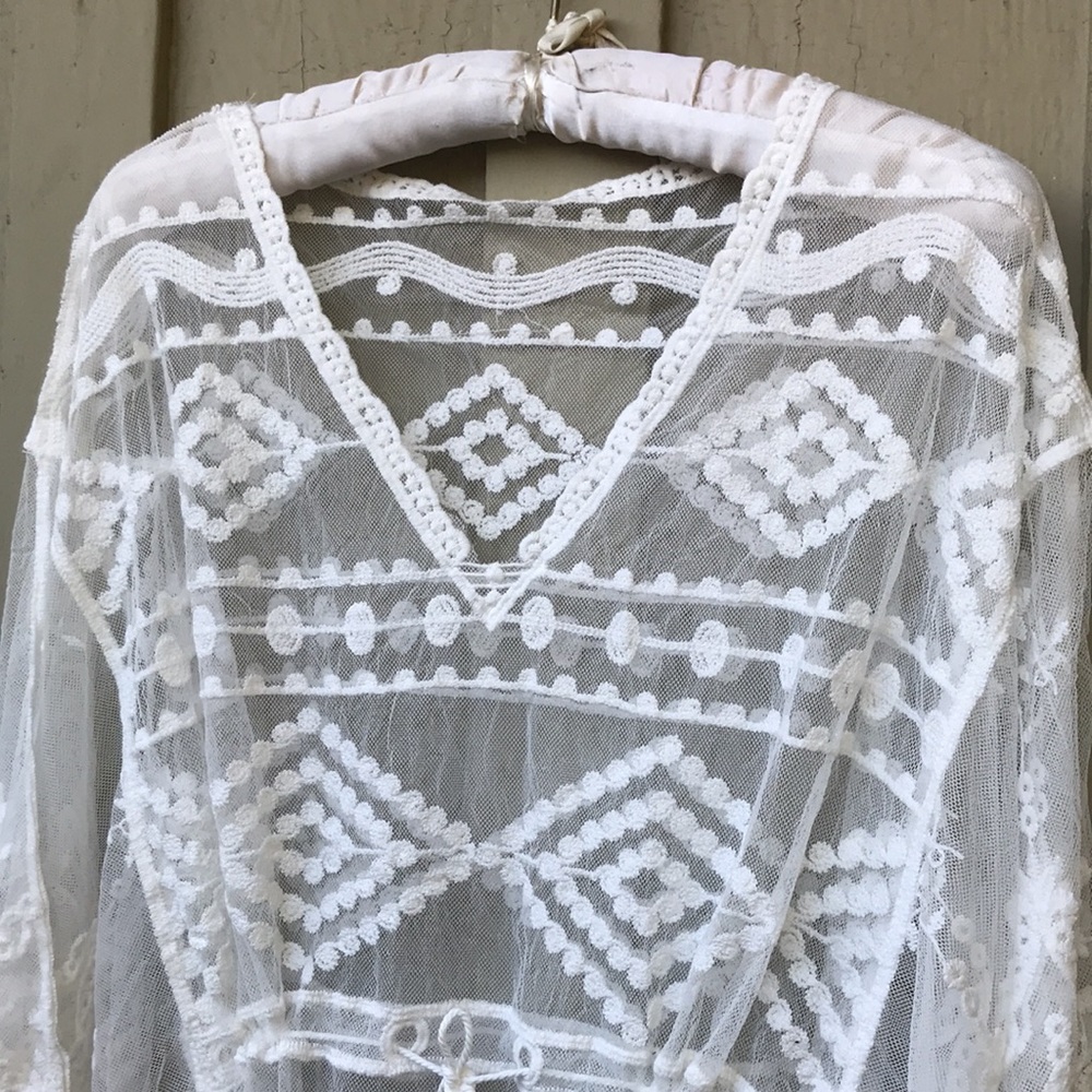 💜Host Pick💜 New! White Lace Kimono - Picture 7 of 12